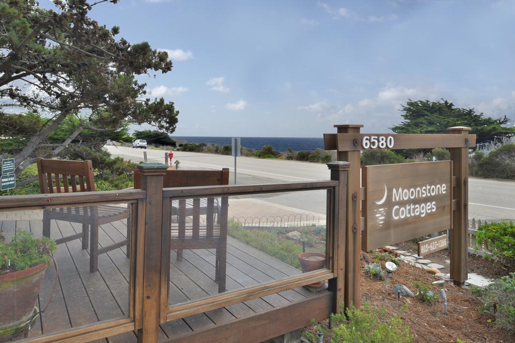 Moonstone Cottages Cambria Rum bild